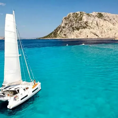 The Ikigai Catamaran – Comfort, Performance & Adventure 1